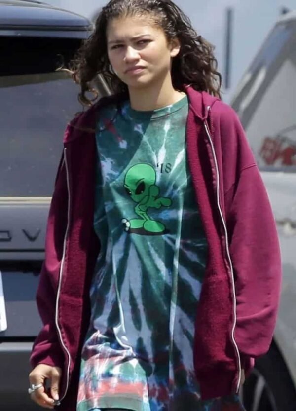 euphoria-zendaya-maroon-hoodie.jpg