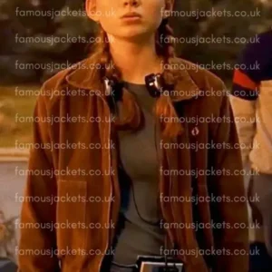 sadie-sink-brown-jacket.webp