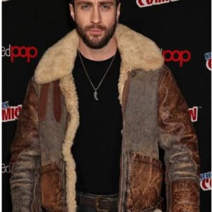 aaron-taylor-johnson-comic-con-the-hunter-shearling-jacket.jpg