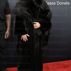 bianca-censori-fur-coat.jpg