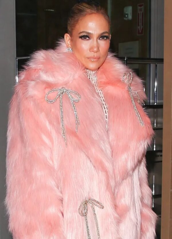 jennifer-lopez-grammys-2025-coat.jpg