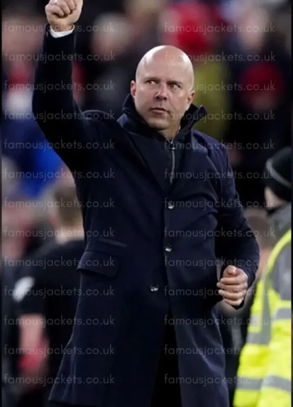 arne-football-coach-slot-coat.webp