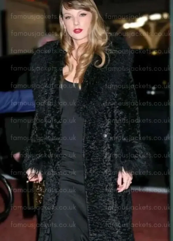 taylor-swift-fur-coat.webp