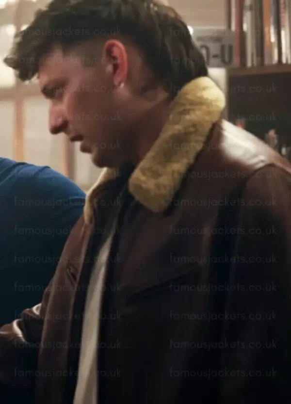 you-s05-tom-francis-leather-jacket.webp