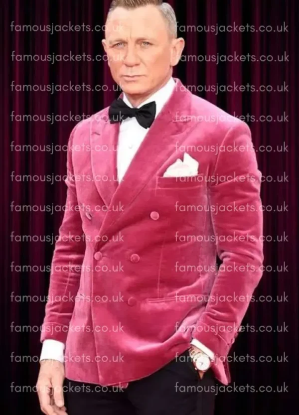daniel-craig-pink-jacket.webp