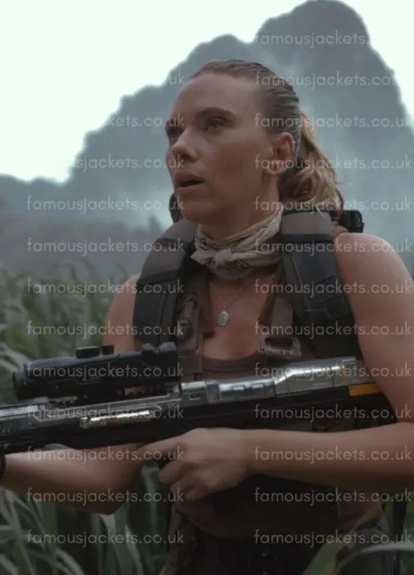 jurassic-world-scarlett-johansson-vest.webp