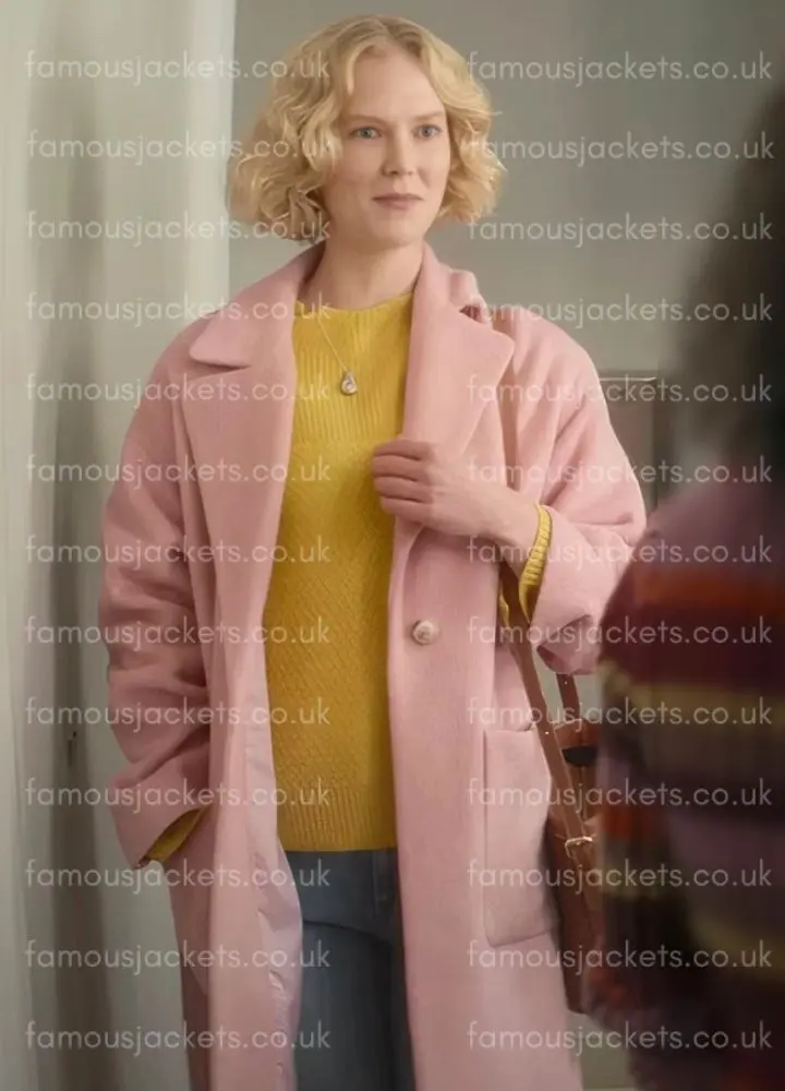 black-mirror-s07-verity-pink-coat - Famous Jackets black-mirror-s07-verity-pink-coat.webp
