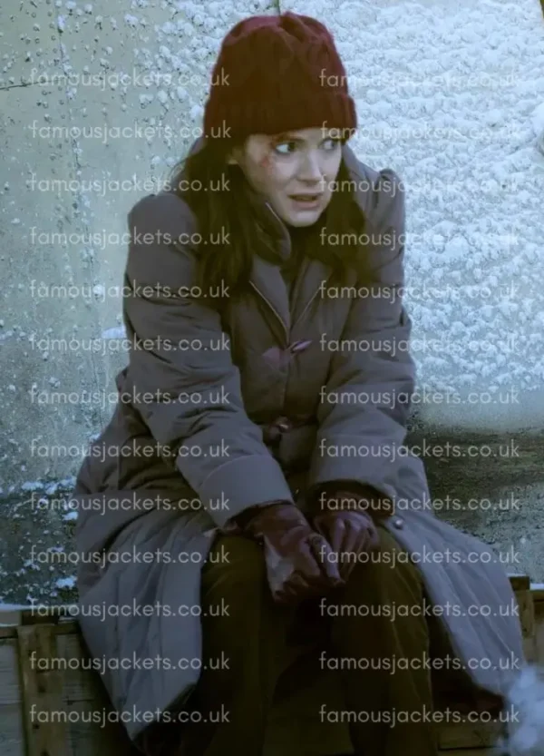 joyce-byers-puffer-coat.webp