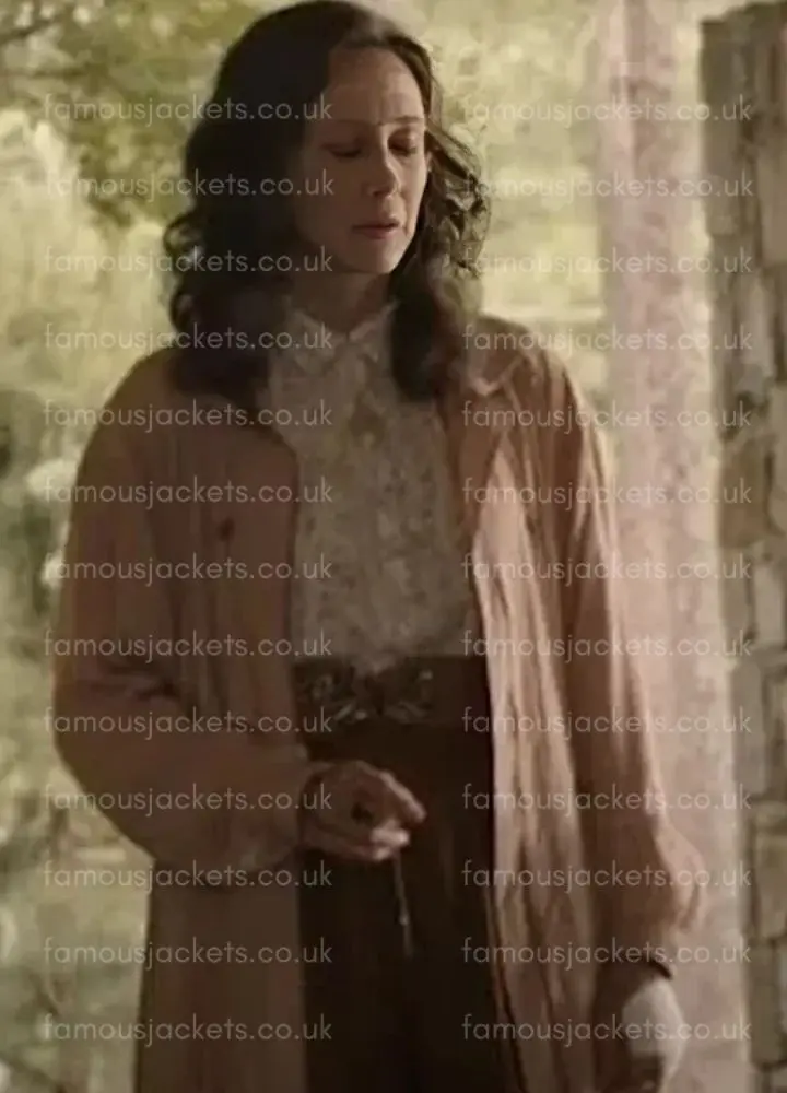 the-conjuring-last-rites-pink-coat - Famous Jackets the-conjuring-last-rites-pink-coat.webp