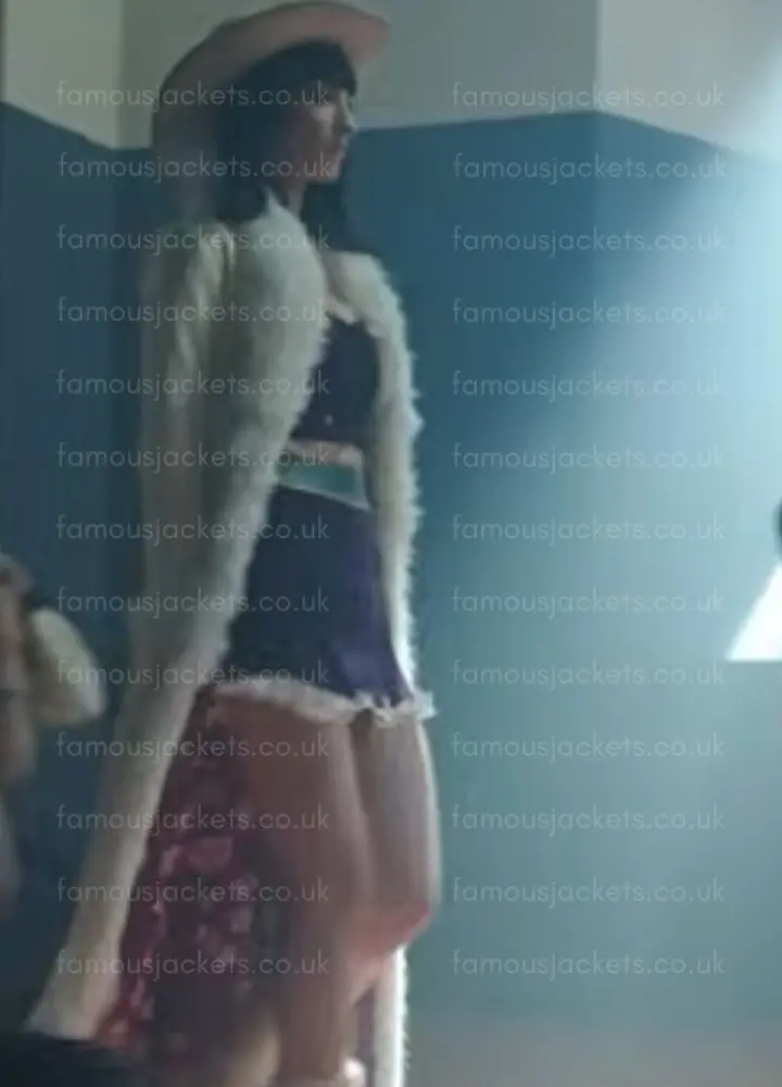 miss-all-sunday-fur-coat - Famous Jackets miss-all-sunday-fur-coat.webp