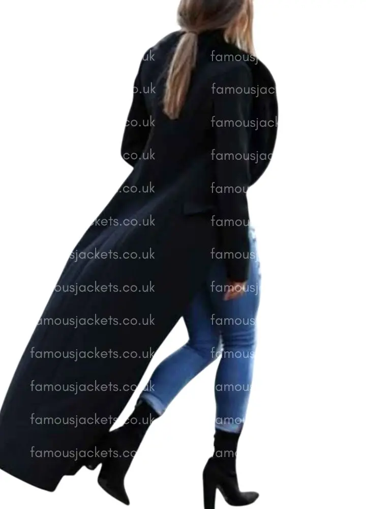 rozalia-russian-fur-collar-coat - Famous Jackets rozalia-russian-fur-collar-coat.webp