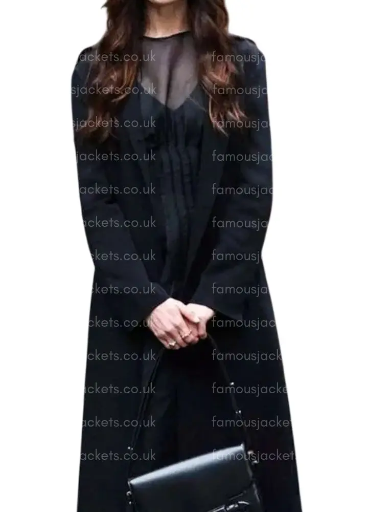 prada-2-anne-hathaway-coat - Famous Jackets prada-2-anne-hathaway-coat.webp